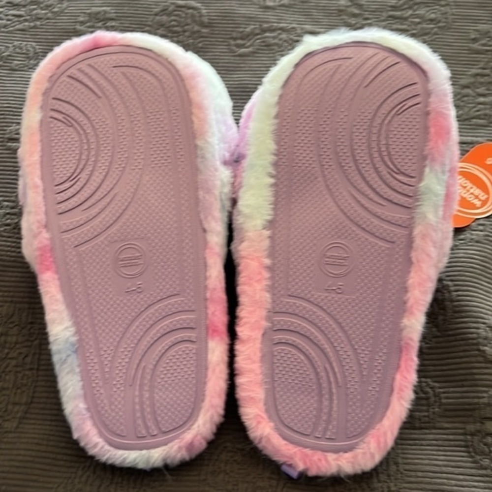 𝅺KIDS Unicorn Slippers - Size 4/5 - Picture 2 of 5